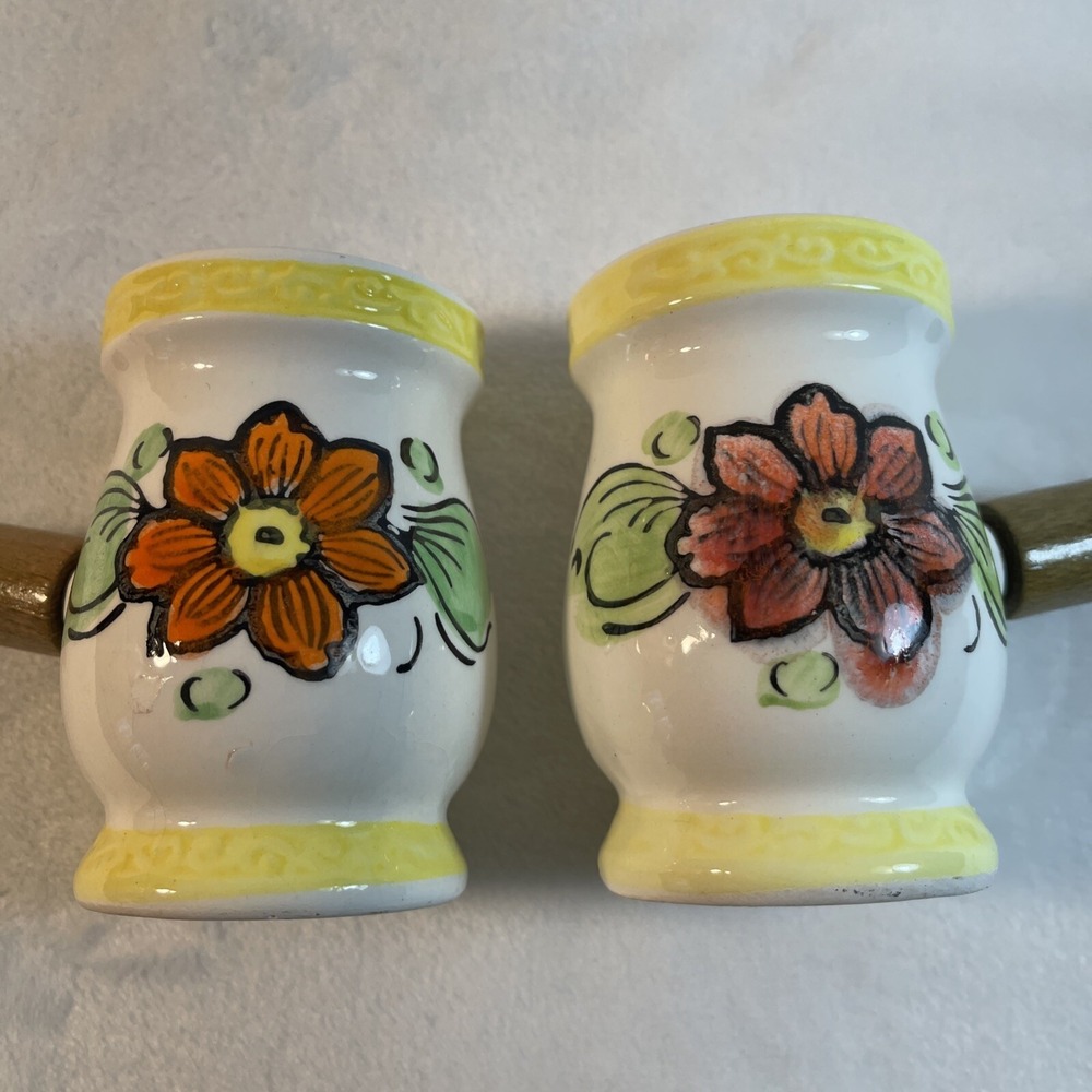 VTG Ceramic Salt & Pepper Shakers Gavel Wood Handle Hand Painted Japan 70s Retro
